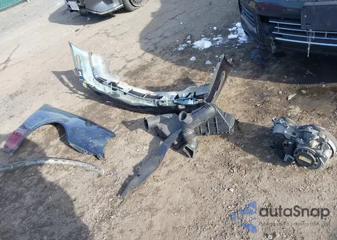 2002 Mercedes-Benz Clk 320 from USA, damaged, VIN WDBLK65G32T104613